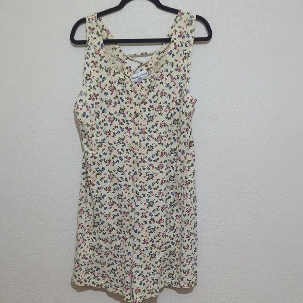 Cute Bonnie Evans Sleeveless Floral Romper, Fun For Any Casual Event Size 24W